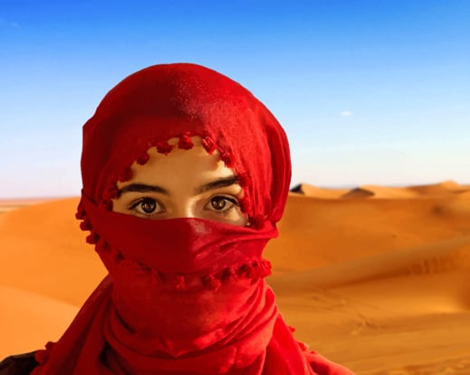 Scarf Eyes Glance In Desert Sand paint by numbers