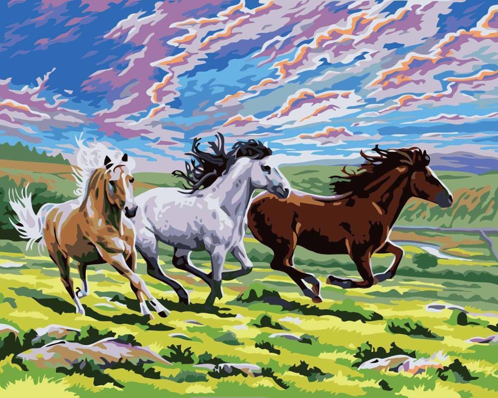 Детский рисунок конь в поле